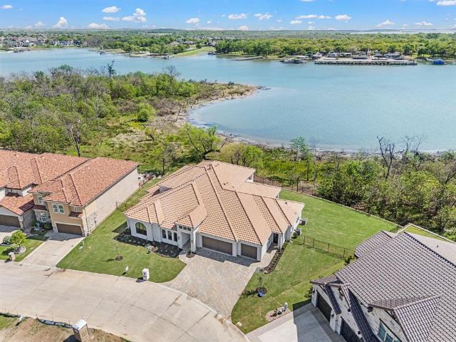 9065 Lakeside Drive