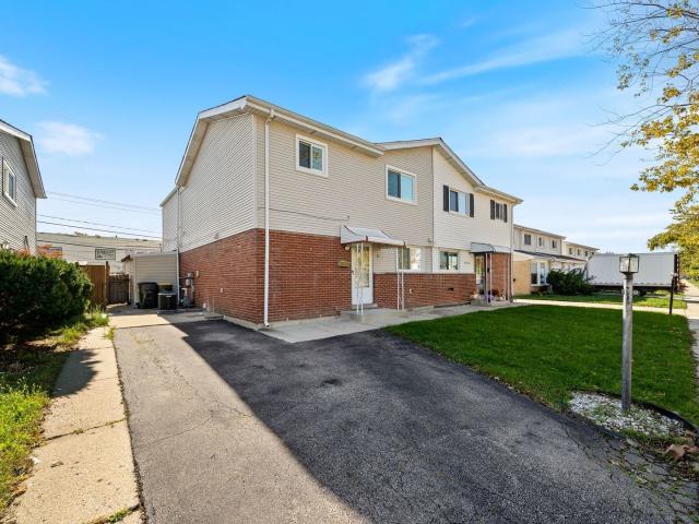 9065 W Oaks Avenue, Des Plaines, US, IL