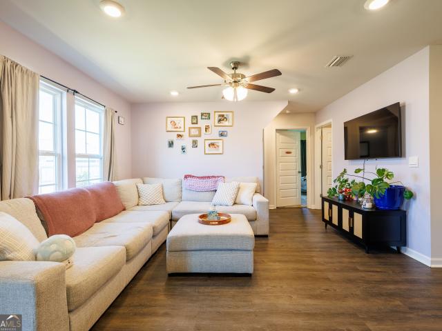 9069 Torrington Lane