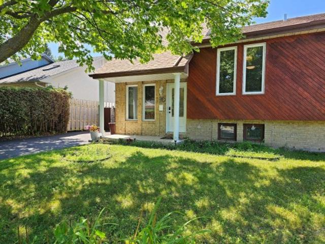 906 13E Avenue, Laval Fabreville, QC, H7R 4N6 house for sale | Listing ID 14170 | Royal LePage