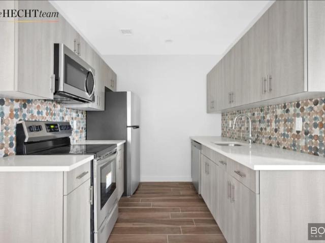 906 East New York Avenue, Brooklyn, NY