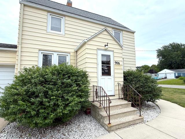 906 N 13th Street