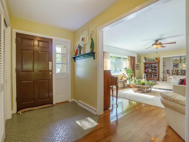 906 Walnut Street