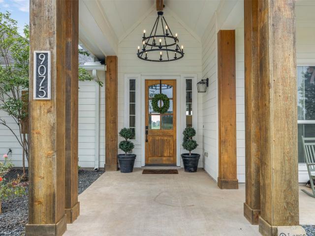 9075 Loop Road