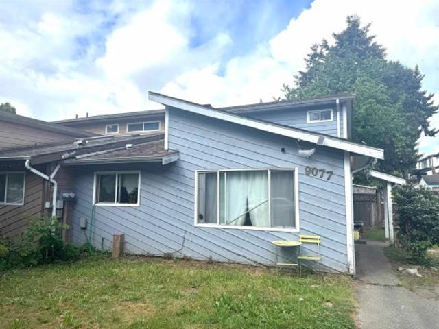 9077 A Street, Surrey, BC, V3V 7C4 house for sale | Listing ID R3121 | Royal LePage