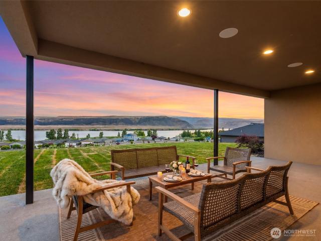 9072 NW Trellis Lane