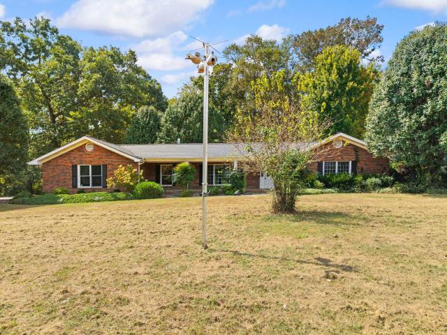 907 Court Road