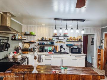 907 Grand Ave, Leakesville, MS 39451 | MLS #4143
