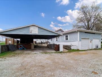 907 E Locust Street