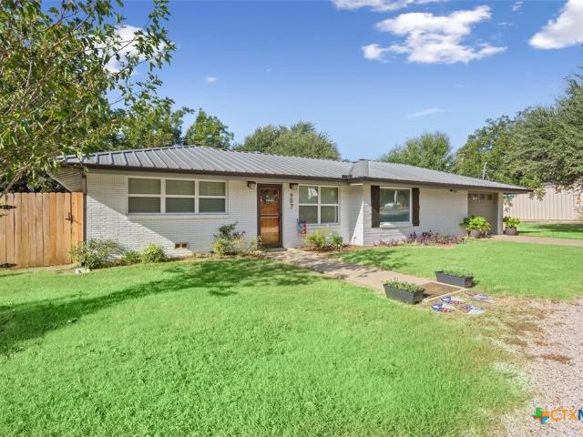 907 E Main Street