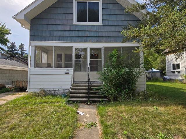 907 N Court Avenue