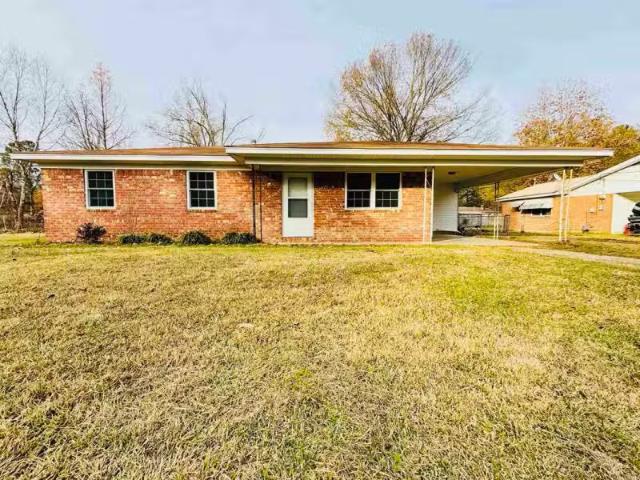 907 SEAHORN ST, GURDON, AR 71743