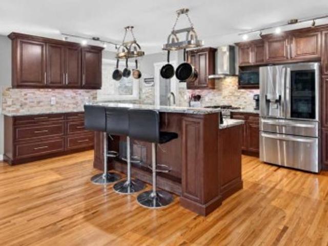 907 Ranchview Crescent Nw, Calgary, AB, T3G 1A4 house for sale | Listing ID A2347 | Royal LePage