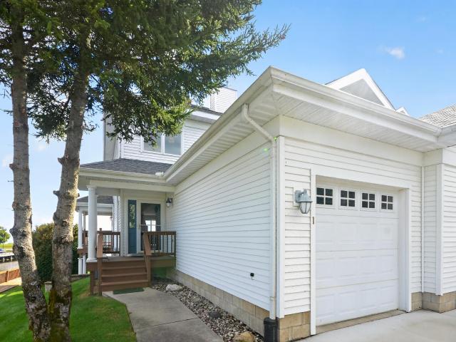 907 W Lake Street