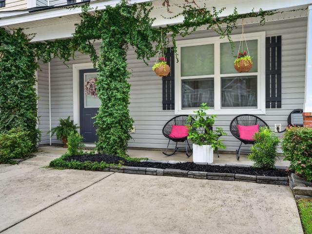 9086 Parlor Drive