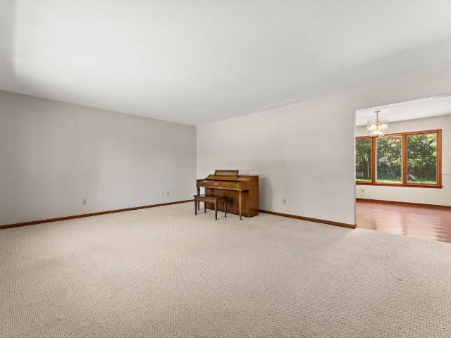 9082 Estates Drive