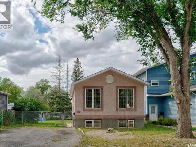 908 Connaught Street, Regina, SK, S4T 4S6 house for sale | Listing ID SK047611 | Royal LePage