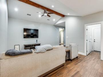 908 E Decatur Street
