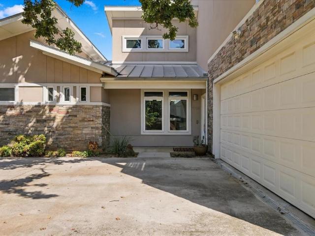 908 Idlewild Court