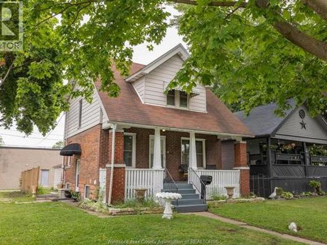 908 Oak Street, Windsor, ON, N9A 5G2 house for sale | Listing ID 26015 | Royal LePage