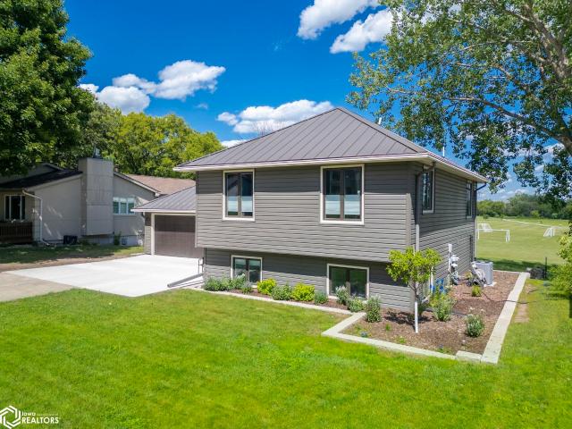 908 S 15th Street
