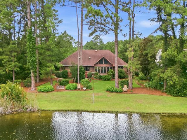 908 Sawgrass Court