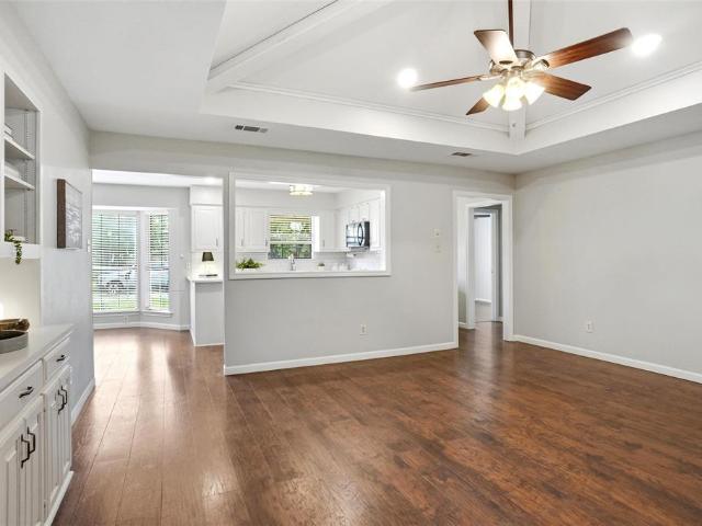 908 Santa Fe Trail