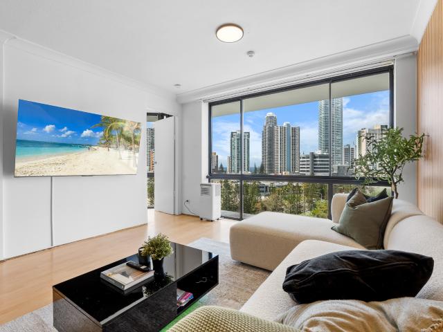 909/70 Remembrance Drive, Surfers Paradise, QLD, 4217