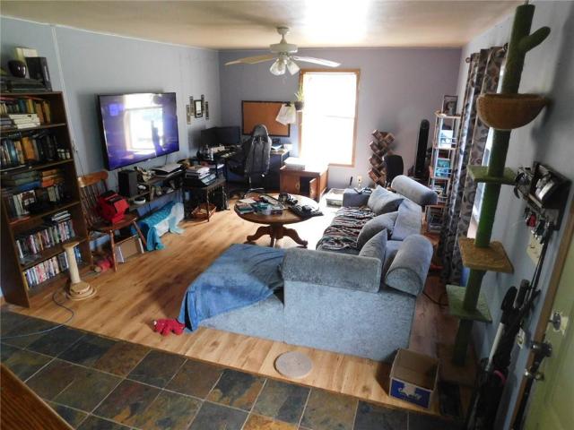 909 7th Street