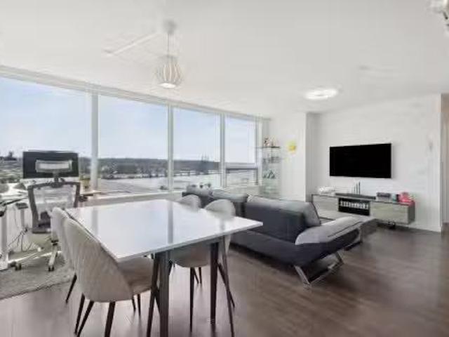 909 988 Quayside Drive, New Westminster, BC, V3M 0L5 Single.