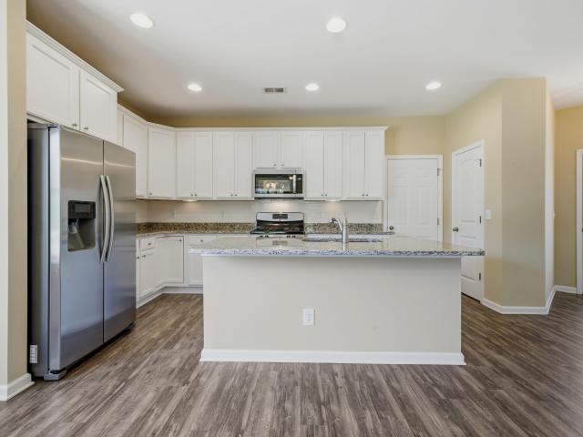 909 Cypress Way