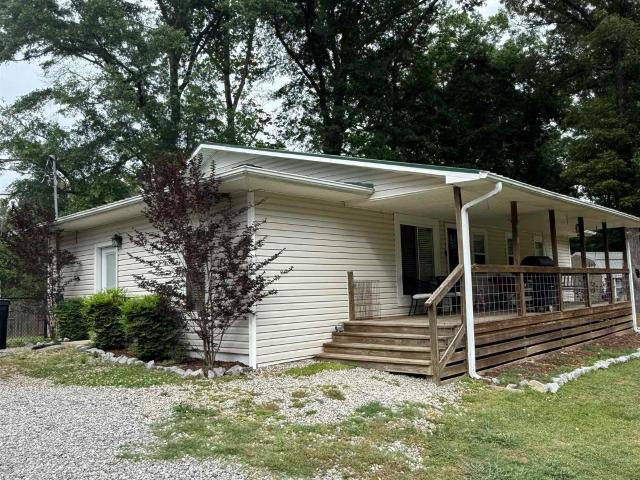 909 Buddy Vines Camp Road