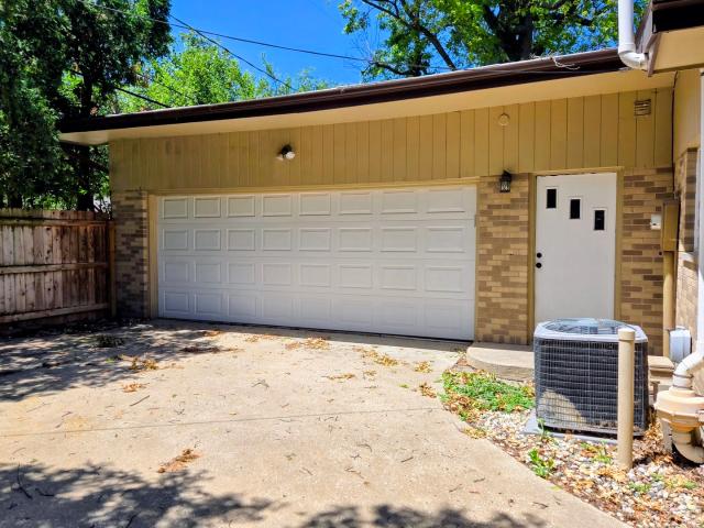 909 E Burkwood Drive