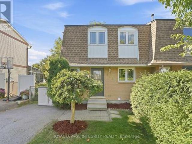 909 Lawnsberry Drive, Ottawa, ON, K1E 1Y2 house for sale | Listing ID X14098 | Royal LePage