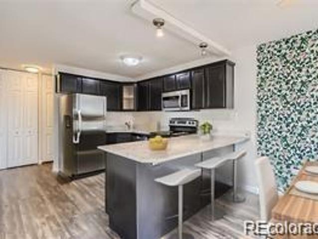 909 N Logan Street # 4A