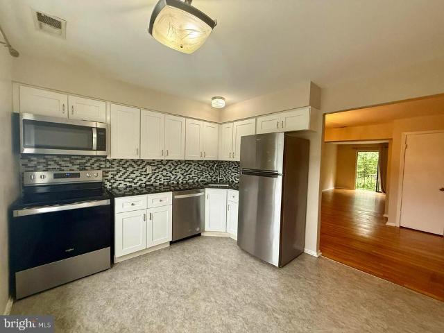 909 Silver Court