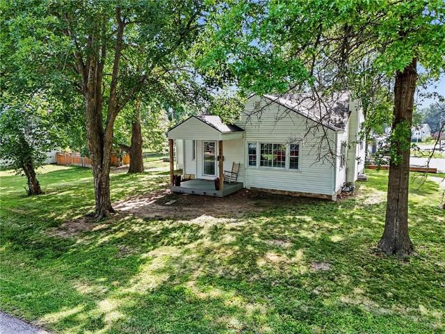 909 Pawnee Drive