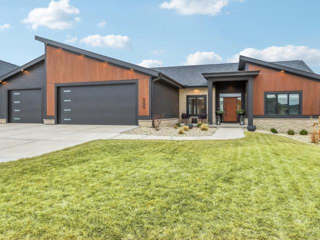 909 Westbridge, Waunakee, WI 53597 | MLS #2024