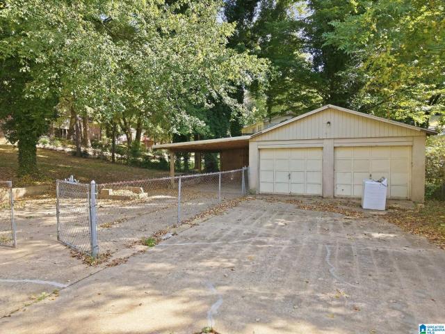 909 Winchester Drive