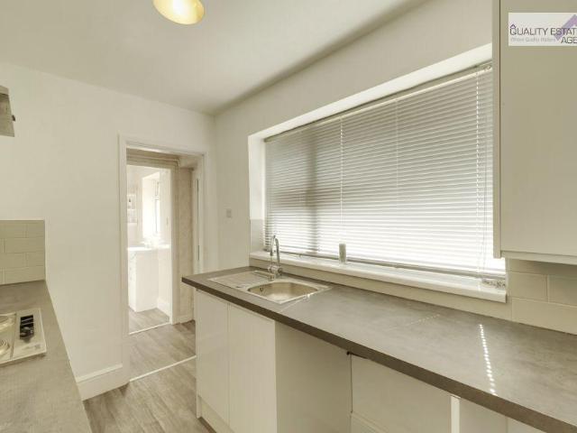 90 Upper Hillchurch Street Hanley. 2 bed terraced house to rent £700 pcm £162 pw