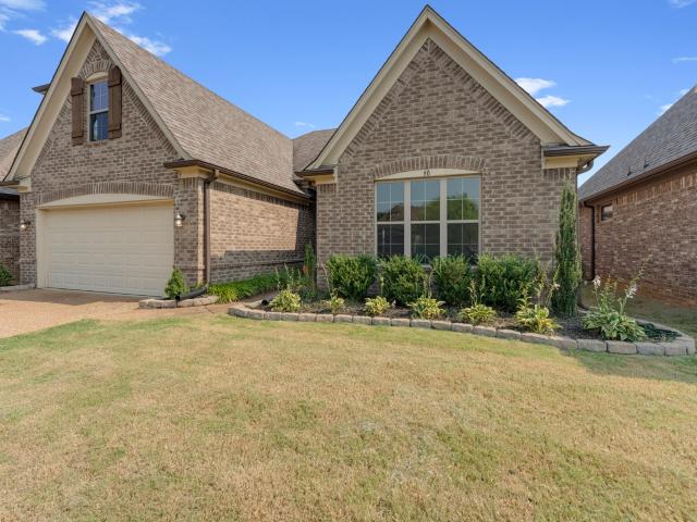 90 Willow Springs Ln