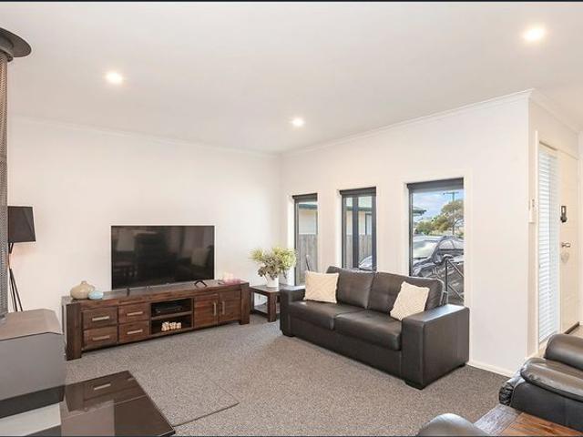 90 Barkly Street, Portland