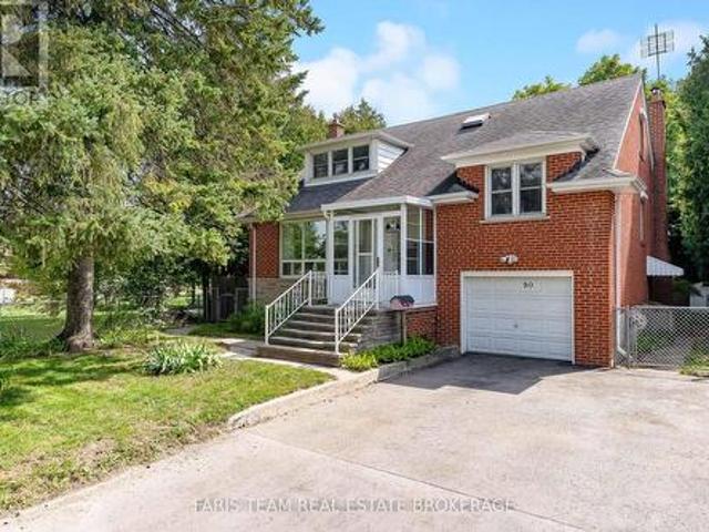 90 Bedford Park Avenue, Richmond Hill, ON, L4C 2N8 house for sale | Listing ID N13777 | Royal LePage