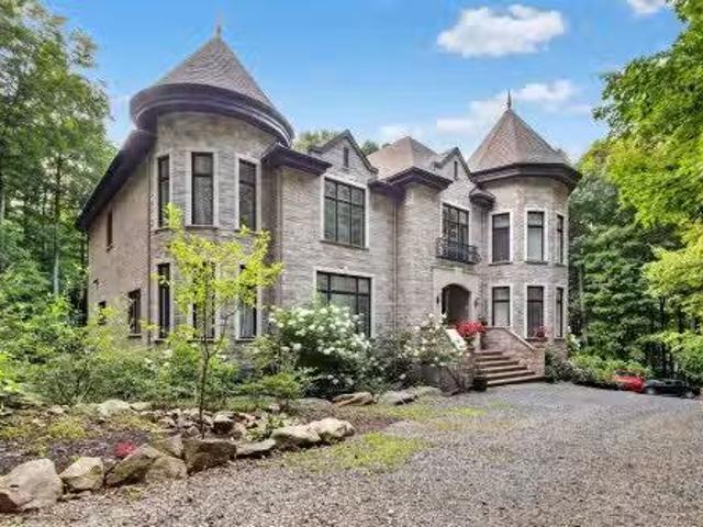 90 Ch. Des Renards, Rigaud, QC, J0P 1P0 Luxury House for sal.