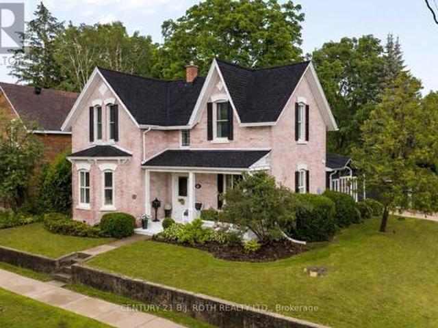 90 Cumberland Street, Barrie, ON, L4N 2P7 house for sale | Listing ID S13798 | Royal LePage