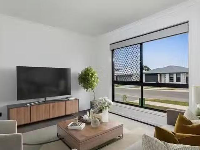 90 Daisy Street, Caboolture South, QLD 4510