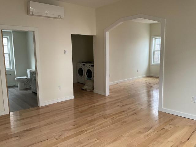 Beautiful 2 3 bedroom apartment on Elm St
