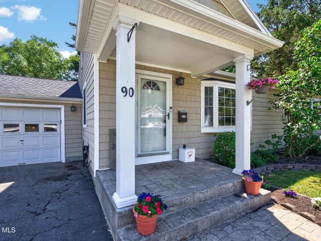 90 Elsmere Avenue