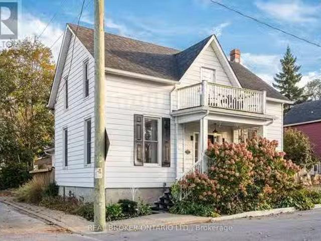 90 Emily Street, Carleton Place, ON, K7C 1S9 house for sale.