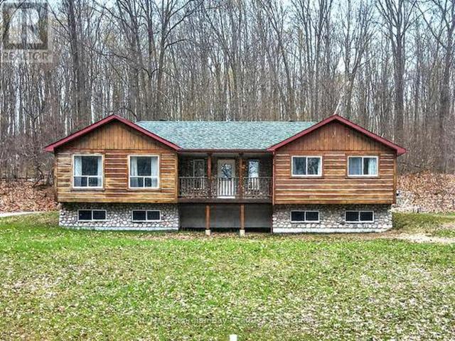 90 Farlain Lake Road W, Tiny, ON, L9M 0B9 house for sale | Listing ID S13101 | Royal LePage